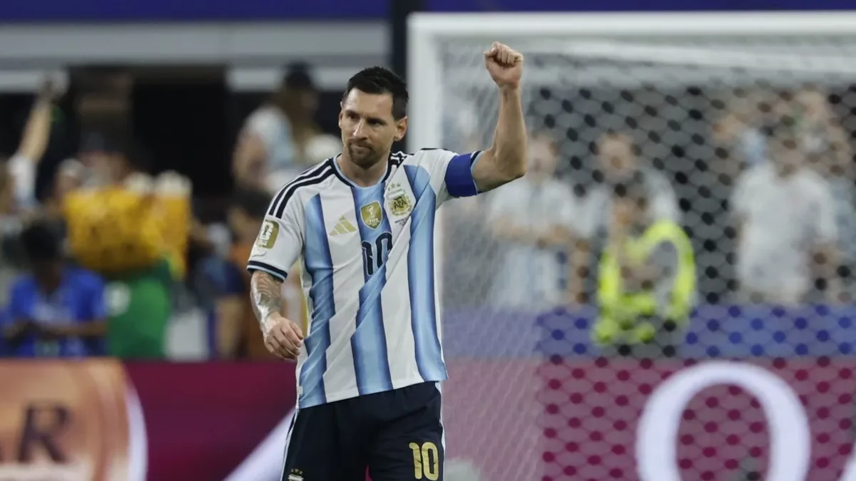 Leo Messi celebra el gol que va avançar els seus al minut 38. - EFE