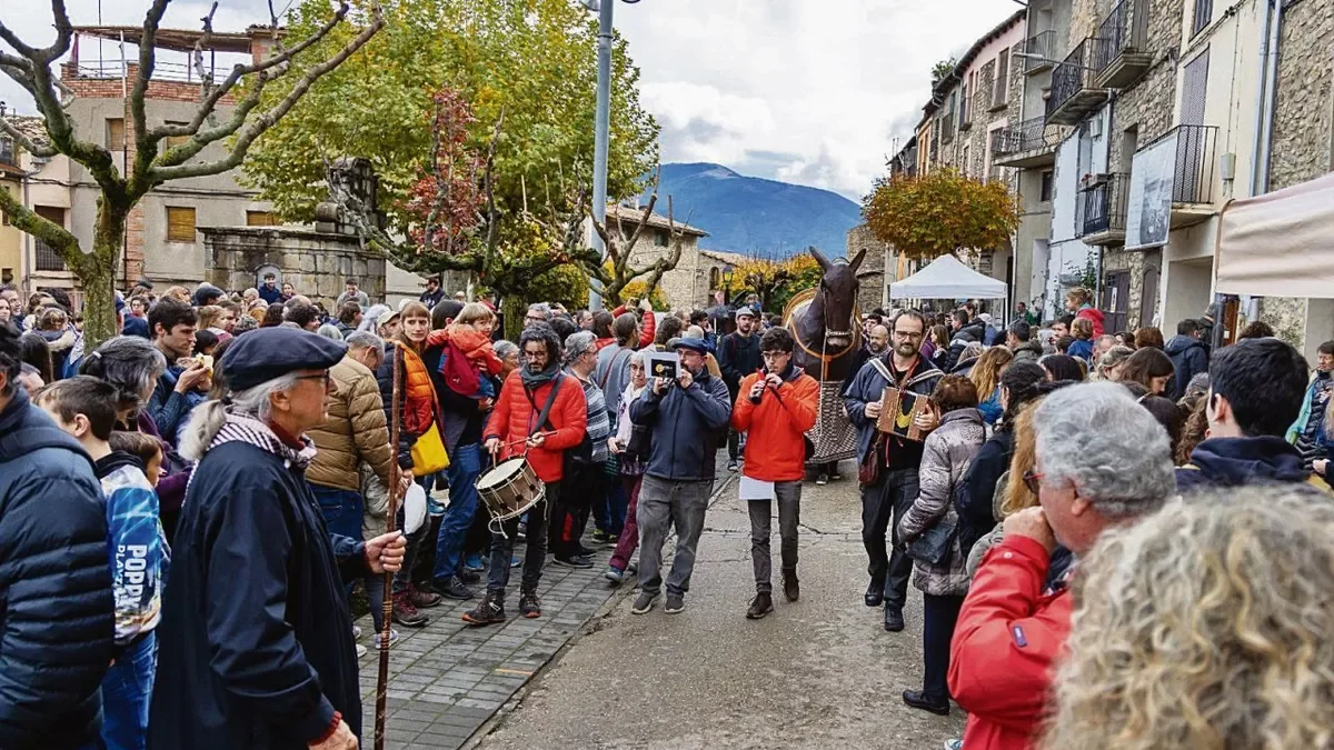 El ambiente festivo de la feria de Salàs de Pallars, en una imagen de archivo. - AYUNTAMIENTO DE SALÀS DE PALLARS