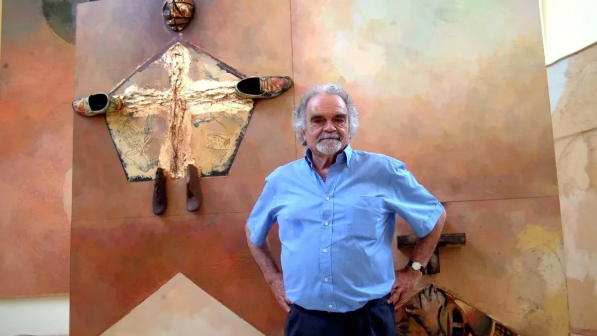 L’artista Josep Guinovart, davant d’una de les seues obres.
