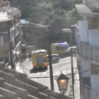 Imatges del lloc de l’incident després d’arribar les ambulàncies.