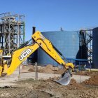 Les màquines van començar ahir les obres de la nova planta de Tracjusa a Juneda. - ACN