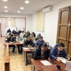 Estudiants de British Formació, a l’aula de l’antiga caserna de la Guàrdia Civil a Castelldans.