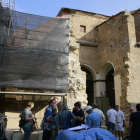 La visita a l'inici de les obres a l'església de Rosselló.