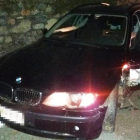 Estado en el que quedó el coche de un sospechoso tras arrollar a las patrullas de la Guardia Civil. 