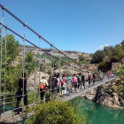 Un dels ponts d’accés al congost de Mont-rebei el cap de setmana passat.