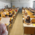 Alumnes durant la selectivitat del juny de l’any passat.