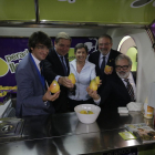 El ministre d’Agricultura, Luis Planas, va visitar també el saló dedicat a la fruita dolça Eurofruit.