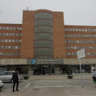 La façana de l’hospital Arnau de Vilanova.