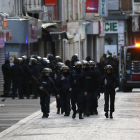 Soldados y policías en una operación antiterrorista en París.