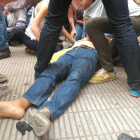 El vecino de Lleida herido por la presión policial.