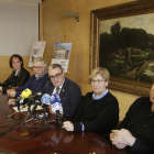 L’alcalde, Àngel Ros, va informar ahir de la concessió de la subvenció, amb regidors, el delegat de Cultura i el director del museu.