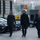 Oleguer Pujol i els seus advocats arribant a l’Audiència Nacional de Madrid.
