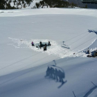 Imatge de l’inici de la temporada de busseig sota el gel a Port Ainé, al Sobirà.