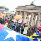 Centenares de personas marcharon en Berlín por la libertad de Carles Puigdemont.