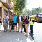 El alcalde Fèlix Larrosa ha visitado las obras de mejora del firme de Cardenal Cisneros.