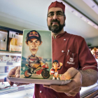 La pastelería Agustí ha elaborado dulces dedicados al campeón de Cervera.