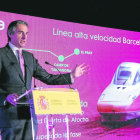 El ministro de Fomento, durante la presentación en Barcelona del nuevo servicio AVE.