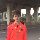 Aleix Porras, ayer con su medalla de plata lograda en Granollers.