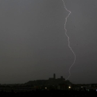 Imagen de la tormenta que se produjo ayer por la tarde en Lleida. 