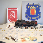 Los Mossos y la Policía Foral de Navarra desarticulan en Lleida una organización acusada de cometer 22 robos