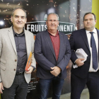 Josep Presseguer, Sebastià Escarp y Roberto Vallina, ayer en la sede de Fruits de Ponent.