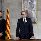 Quim Torra, acompañado por el presidente del Parlament, Roger Torrent , toma posesión de su cargo como presidente de la Generalitat en un acto celebrado hoy en el Saló Verge de Montserrat del Palau de la Generalitat