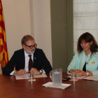 L’alcalde de Lleida, Fèlix Larrosa, i la consellera Laura Borràs, ahir a la conselleria de Cultura.