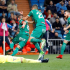 Els jugadors del Leganés celebren el gol de Gabriel Pires que deixava fora de la Copa el Madrid.