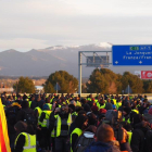 Independentistas cortan la AP-7 en Figueres y la Diagonal de Barcelona