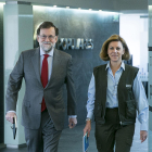 Mariano Rajoy, ahir acompanyat de la ministra de Defensa, María Dolores de Cospedal.
