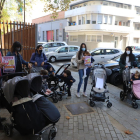 Algunos de los padres y madres movilizados contra la subida de la cuota de las guarderías municipales.
