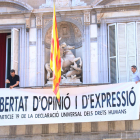 La JEC permite el mantenimiento de la pancarta que cuelga desde el viernes de la Generalitat.