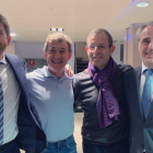 Rosell y Besolí, junto a los abogados Andrés Maluenda y Pau Molins, celebran ayer las absoluciones.