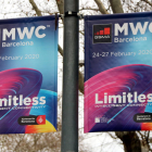 Banderoles que anuncien el Mobile World Congress a Barcelona.