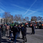 Els tractors s'han reunit als Camps Elisis per dirigir-se després a la plaça de la Pau.