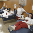 Uns cinquanta lleidatans donen sang a la campanya de ‘Joc de Trons’