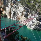 Inician los trabajos para reparar la pasarela de Mont-rebei y estará en un mes