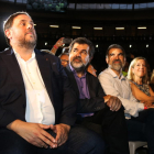 Junqueras y los 'Jordis' en uno de los actos de inicio de campaña del referéndum del 1-O.