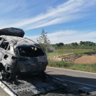 El turismo implicado en el accidente en Artesa de Lleida.