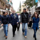 Rajoy paseó por Castelldefels junto a a Albiol y Andrea Levy. 