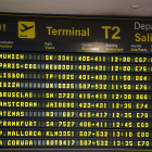 Una pantalla d'informació a l'aeroport de Barajas.
