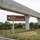 Imatge de la canalització del Segarra-Garrigues al seu pas per Plans de Sió.