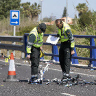 Dos ciclistas muertos y otros tres graves al ser atropellados por un turismo en Valencia