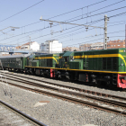 El tren histórico, ‘ye-ye’, saliendo de la estación de Lleida el pasado viernes para las prácticas.