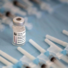 Investiguen la mort d'una dona que va ser vacunada amb AstraZeneca a Astúries