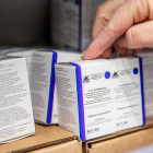 Pimec aboga por autorizar, distribuir y fabricar la vacuna rusa en Catalunya