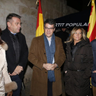 El ministre d’Energia, Álvaro Nadal, amb la candidata Marisa Xandri, ahir.