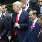Vladímir Putin y Donald Trump dan un paseo por Da Nang junto al líder vietnamita, Tran Dai Quang, y el presidente chino, Xi Jinping.