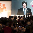 El president cesat i líder de Juntsxcat, Carles Puigdemont, en un dels actes de campanya.