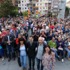 Centenars de persones van omplir ahir a la tarda la plaça Ricard Viñes de Lleida a l’acte a favor del referèndum.